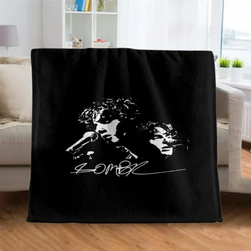 Sombr Blanket #1